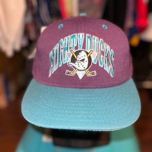 Vintage Fitted Anaheim Ducks Cap